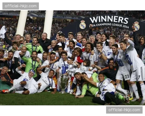 皇家马德里对阵拜仁慕尼黑前瞻:区域防守体系将面临边路突击考验 皇家马德里对阵拜仁慕尼黑前瞻:区域防守体系将面临边路突击考验